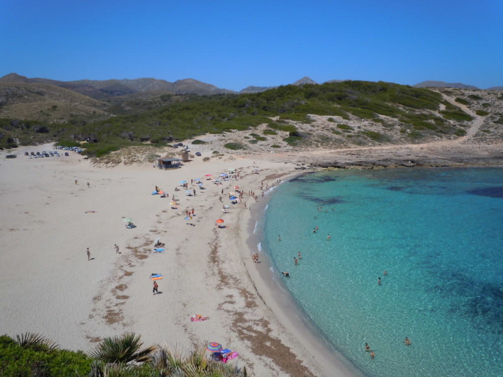 Cala Torta är en underbar naturstrand i närheten av Artà på Mallorca